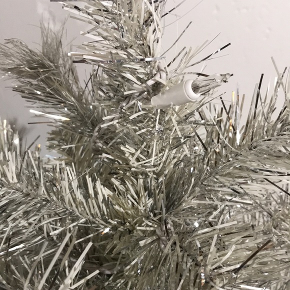 Christmas Prelit Table Tree EUC! - Picture 6 of 9